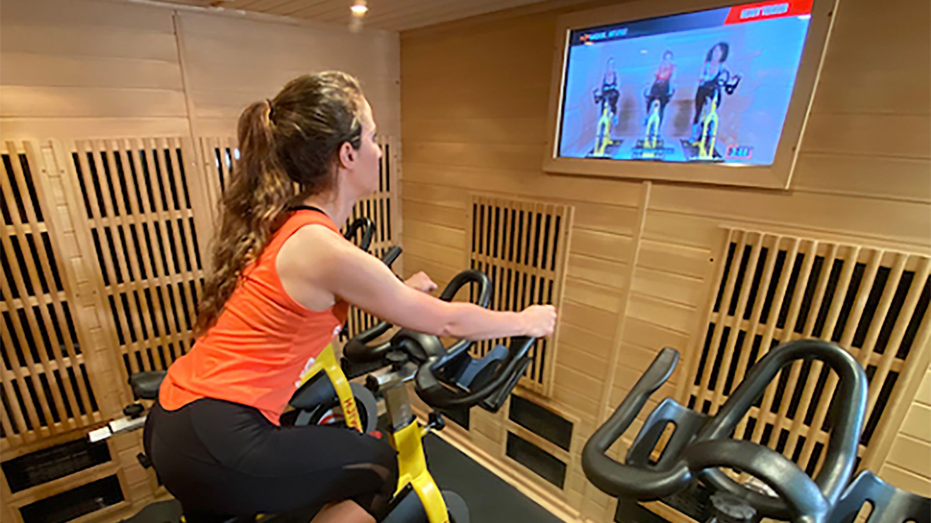 digital signage gyms and fitness center